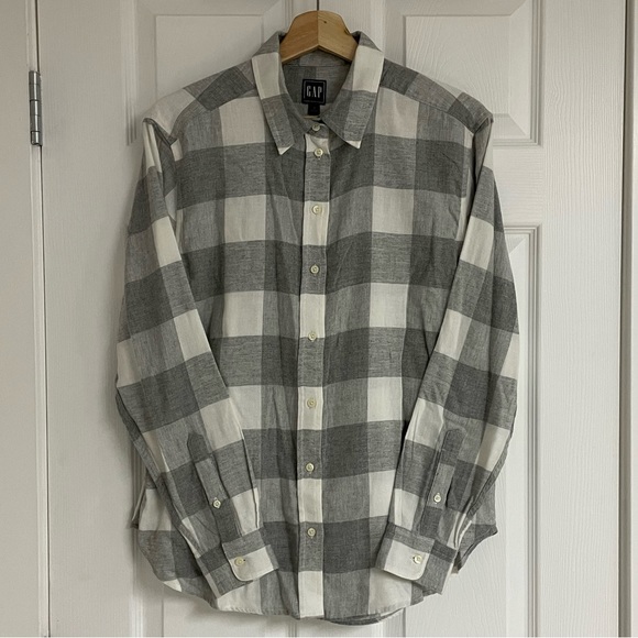 Gap flannel shirt, size M. - Picture 2 of 8